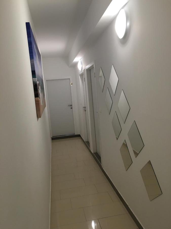 Apartment In The Center Of Pula Bagian luar foto