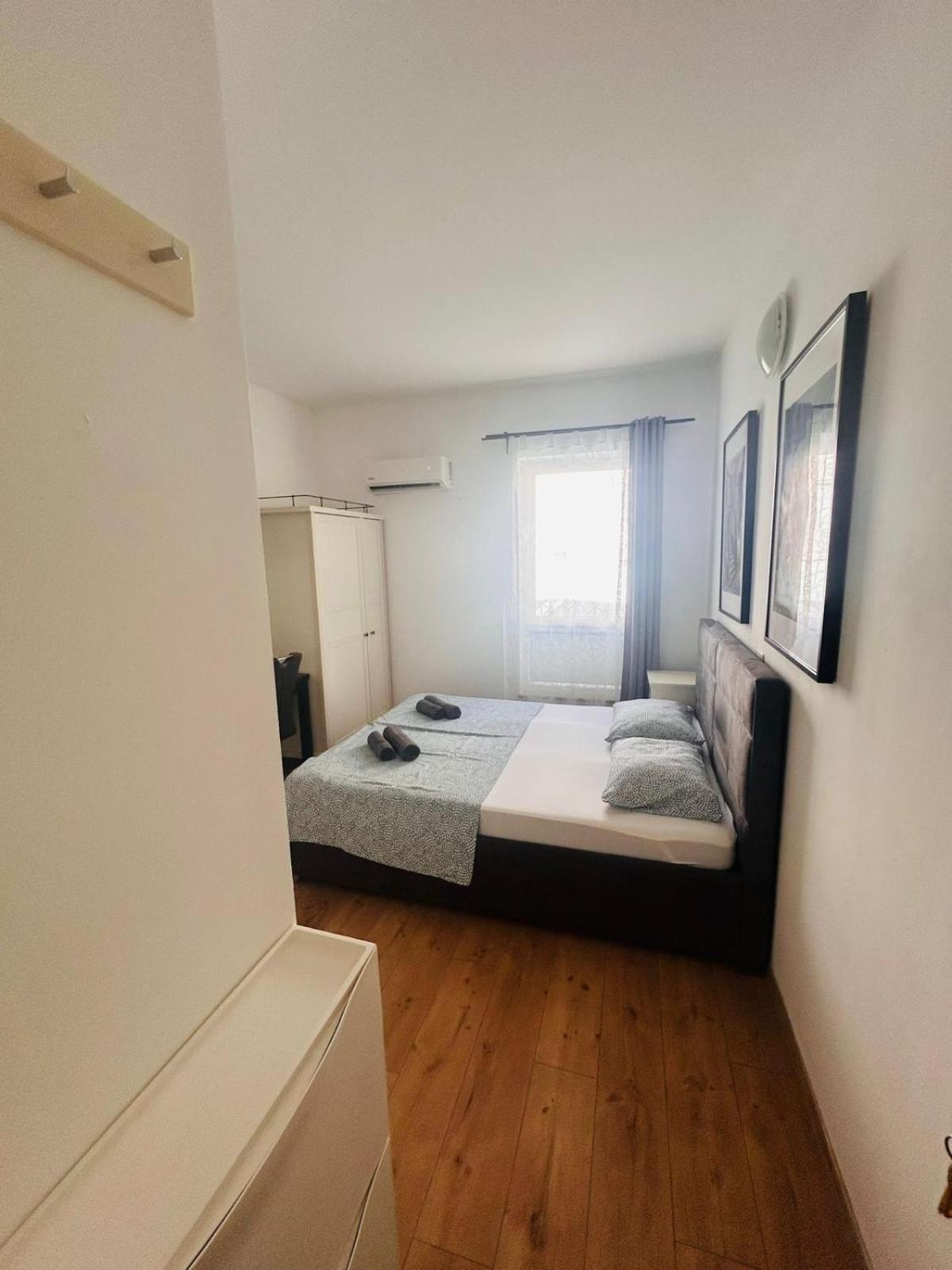 Apartment In The Center Of Pula Bagian luar foto