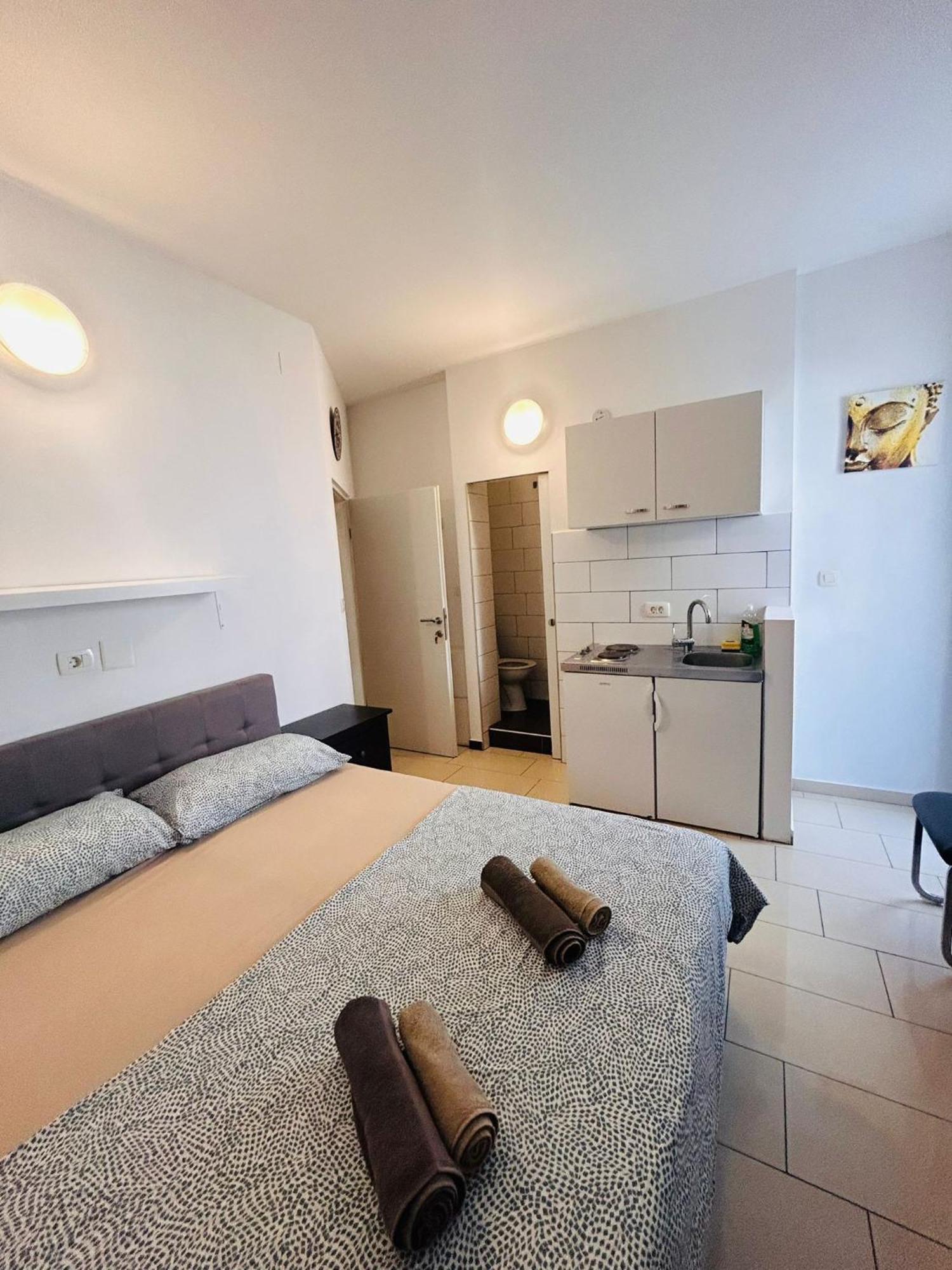 Apartment In The Center Of Pula Bagian luar foto