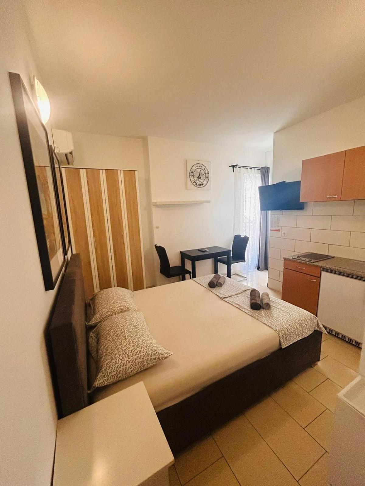 Apartment In The Center Of Pula Bagian luar foto
